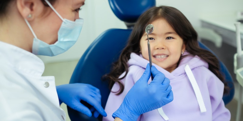 o que faz um odontopediatra